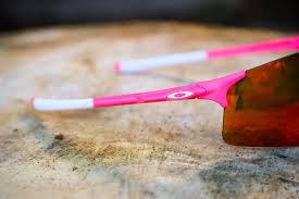 Oakley has been in the business of making high quality sun glasses for a lengthy period of time and the oakley evzero blades oo9454 sunglasses are the consequence of their determination to making sure that you have got a. Review Oakley Evzero Blades Road Cc