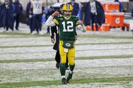 Aaron rodgers is 33 years old and during his likely hall of fame tenure, green bay has just a single super bowl title. Packers Aaron Rodgers Can Join Elite Club With A Second Super Bowl