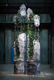 Succession Was Created For The 20th Biennale Of Sydney The Future Is Already Here It S Just Not Evenly Distribute Sadovye Idei Sadovye Skulptury Floristika