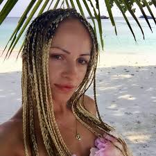 Jun 04, 2021 · 04.06.2021, 13.49 uhr andrzej cibis privat: Marta Arndt So Anders Sieht Die Let S Dance Tanzerin Mit Rastas Aus