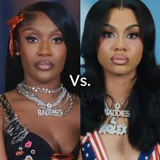 Chile. It looks like things escalated QUICKLY between tinkabella & big Lex  last night. (Select all comments)