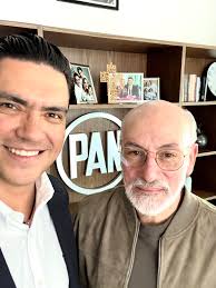 Qué gusto dialogar con nuestro querido expresidente del Partido Acción  Nacional, Don Luis Felipe Bravo Mena. ¡Trabajando siempre por México! 🇲🇽