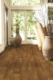 Charter Tawny Oak Vinyl Sheet Flooring From Shaw Traditional Vinyl Flooring Paul Anater Vinyl Flooring Flooring Resilient Flooring