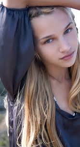 Bethany Thorne's Instagram, Twitter & Facebook