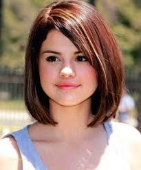 Quel style de coiffure adopter lorsqu'on a un visage rond ? Haarschnitt Fur Grosses Gesicht Neueste Haar Pin Coiffure Visage Rond Coupe De Cheveux Cheveux Courts