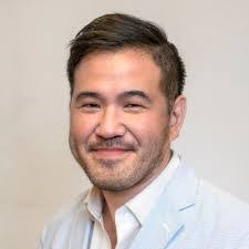 Neil Epstein's Instagram, Twitter & Facebook