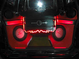 Apalagi dikala macet speaker yang digunakan sebagai penghibur utama. Audioku Audio Mobil Modifikasi Audio Mobil Standar