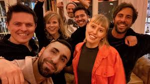 Gastgeber, teilnehmer und starttermin stehen fest. Sing Meinen Song Stellt Besetzung Fur 2020 Zusammen