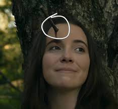 O nome desse personagem é Martin e ele conta para o Boyd que foi fuzileiro.  Ou seja, o cara tem nome e tem um passado. Ele não é o Jade, nem Randal,