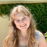 Kara Hendrickson's Instagram, Twitter & Facebook