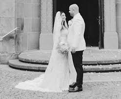 Hochwertige hochzeitskleider in großer auswahl an brautkleider brautjungfernkleider kaufen jetzt die glamouröse hochzeitskleider und genießen schnelles online shopping bei milanoo! Traumfhafte Hochzeitskleider In Bielefeld Lifeline Bridal