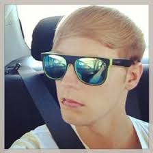 Derrick Havard's Instagram, Twitter & Facebook