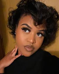 HBIC appreciation ✨💋 @tiara.synclaire get into these lewks • #r0yaltique  #r0yaltiquemakeup