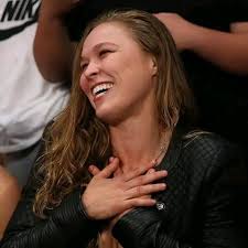 MESSAGE ME PRIVATE IF YOU LOVE ME AND ALSO IF YOU ARE MY BUG FAN JUST SAY  HI