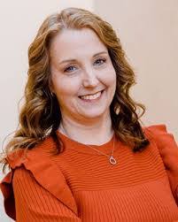 Lynn Whipple's Instagram, Twitter & Facebook