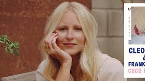 La primera novela de la escritora británica Coco Mellors llega al mercado  en español mientras se realiza su adaptación a la televisión