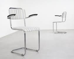For Sale Pair Of Early 201 Cantilever Dining Chairs By W Gispen For Gispen 1930s Cantilever Dining Chair Cantilever Chair Chair