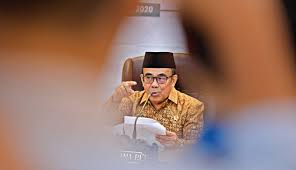 Saya percaya dengan pengalaman bapak, dengan energi bapak yang masih muda, saya optimis bapak. Lagi Dan Lagi Menag Fachrul Razi Bikin Kontroversi