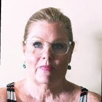 Stephanie Renz's Instagram, Twitter & Facebook