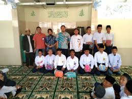 Nissa sabyan bernama lengkap khoirunissa. 10 Santri Al Ahzar Plered Khatam 30 Juz Pasundan Ekspres