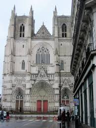 1 Nantes Cathedrale Saint Pierre Saint Paul La Cocotte De Kiev Au Caire En 2020 Cathedrale Nantes Le Caire