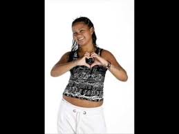 Iniciou sua carreira artística no ano de 2008, aos 16 anos de idade, quando gravou sua primeira música intitulada coraçãozinho. Mc Marcelly Tu Ta Maluco Patente Alta Bigode Grosso Fashion Women S Top Women