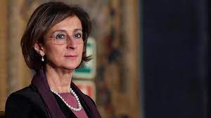 La ministra della giustizia, marta cartabia, ha pronte delle riforme che valgono oltre 2 ma quali sono, nel dettaglio, le riforme su cui hanno lavorato la ministra marta cartabia e i suoi collaboratori? Governo Draghi Chi E Marta Cartabia Prima Donna Presidente Della Consulta La Stampa