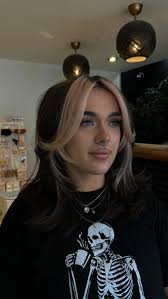 🦋 💇‍♀️ 🙏