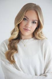 Skye Reid's Instagram, Twitter & Facebook