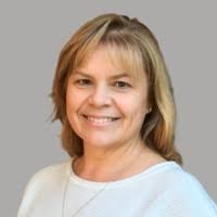 Elena Barger's Instagram, Twitter & Facebook