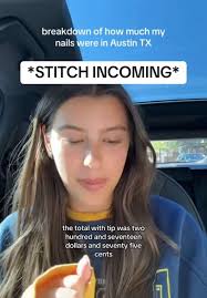 Gwendolyn Arnett's Instagram, Twitter & Facebook