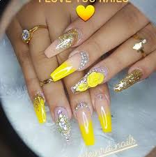 Yellow is sunny, warm and beautiful. 19 Nail Polish 30 Nail Art Designs 2020