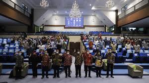 Di kalangan orang melayu, di. Bpip Hardiknas Jadi Momentum Bpip Bem Fisip Unair Bumikan Pancasila Di Kalangan Milenial