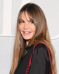 Elle Macpherson, 58, still runway ready flaunting smooth complexion at  Paris Fashion Week