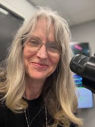 I have to thank Katie Hass, Director of the Utah Division of Consuner  Protection, for coming to speak with my media law students yesterday. She  is just so awesome! @universityofutah