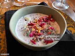 Image result for tbn:AWzYY9q209rRYM::rho0ofa.jeeran.com/24947_ABEER__ROSE.jpg