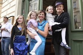 Bez jejich péče a lásky by to jaromír jágr rozhodně nedotáhl tak vysoko. Barbora Kodetova Sexy Nohy Ji Znicily Deti Ahaonline Cz