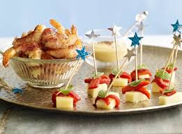 Dinner parties always seem like a great idea. You Simply Have To Try These Quick And Easy Canapes Make Them In The Blink Of An Eye To Feed A Crowd At Any Dinner Party Quick Easy Meals Easy Canapes