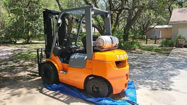 Toyota 7FGU25 Forklift