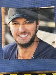 Bryan Pillow's Instagram, Twitter & Facebook