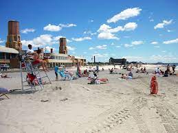Http Riisparkbeachbazaar Com Beach Day Beach Rockaway Beach