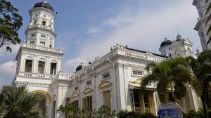 It is accessible in just over 30 minutes north (32 kilometers/19 miles) of singapore's downtown core via the nicoll highway, the 2b, the pie, the bke and ji routes. Sultan Abu Bakar State Mosque Islamic Tourism Centre Of Malaysia Itc