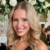 Lauren Frank's Instagram, Twitter & Facebook