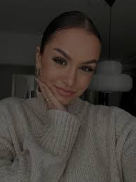 Richard Bartos's Instagram, Twitter & Facebook