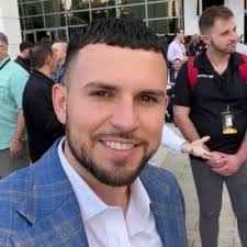 Adam Najar's Instagram, Twitter & Facebook