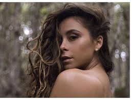 Yo no me he sacado las costillas, las pechugas son mías img casi 1 millón y medio de seguidores en instagram tiene la joven cantante nacional camila gallardo, quien. Best Photography Pro Mas De La Mitad Camila Gallardo