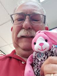 I think I know who shops here