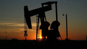 «aceite de roca») es una mezcla de compuestos orgánicos, principalmente hidrocarburos insolubles en agua. Precio Del Petroleo Cerro A La Baja Tras Aumento En Las Reservas De Crudo