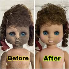 Any idea how can I clean this poor doll's face? 😁 I tried everything I  could think of even petrol and white spirit 🤦‍♀️