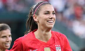 Additionally, a film starring morgan in her acting debut, alex & me, was released in june 2018 where she plays a fictionalized version of herself. Alex Morgan Hochschwanger Im Training Das Frauenfussball Magazin